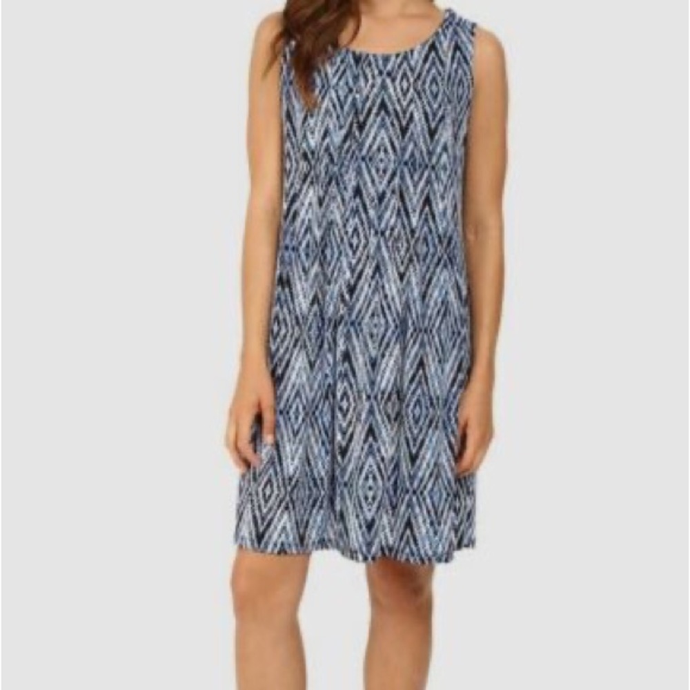 NEW Ronni Nicole Size 8 Blue Pleated Dress
